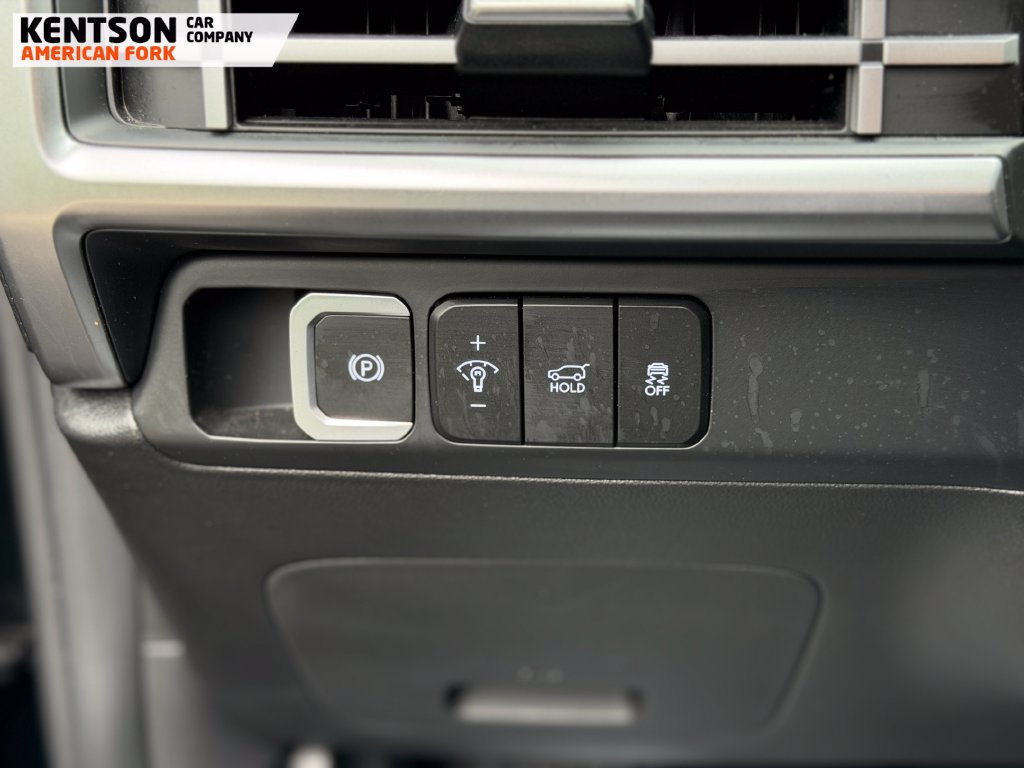 Used 2026 Hyundai Santa Fe SEL AWD/4WD image 17