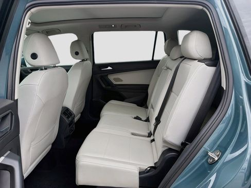 Used 2019 Volkswagen Tiguan SE w/ Panoramic Sunroof Package AWD/4WD image 20