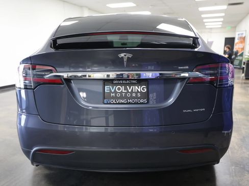 Used 2020 Tesla Model X Long Range AWD/4WD image 9