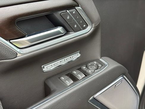 New 2026 GMC Sierra 1500 Denali AWD/4WD image 9