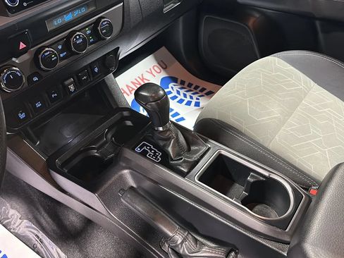 Used 2021 Toyota Tacoma TRD Sport w/ Technology Package AWD/4WD image 23