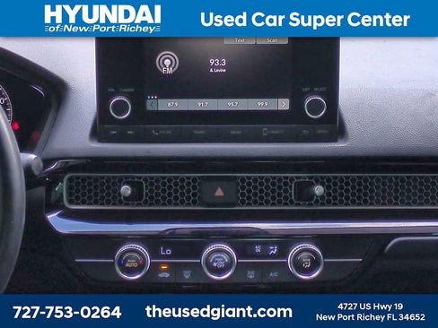Used 2023 Honda Civic Sport image 17
