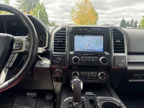 Used 2016 Ford F150 Lariat w/ Equipment Group 502A Luxury AWD/4WD image 19