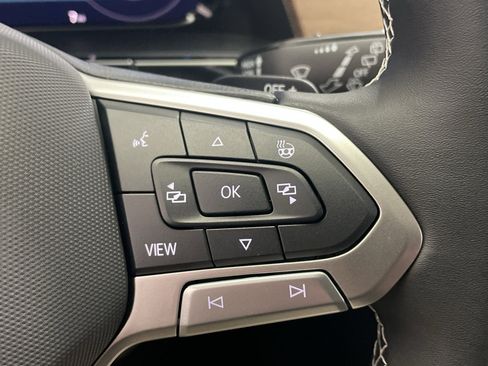 New 2026 Volkswagen Atlas SE image 14