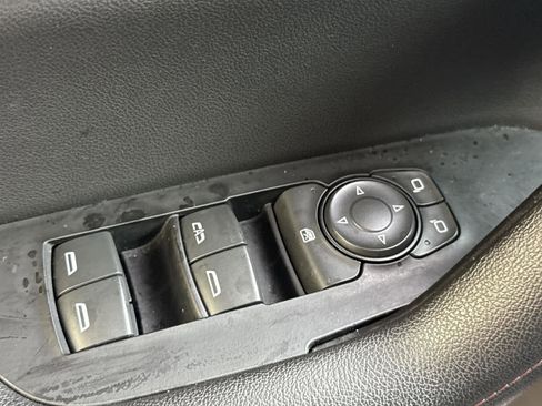 Used 2021 Chevrolet Blazer RS w/ Enhanced Convenience Package image 24