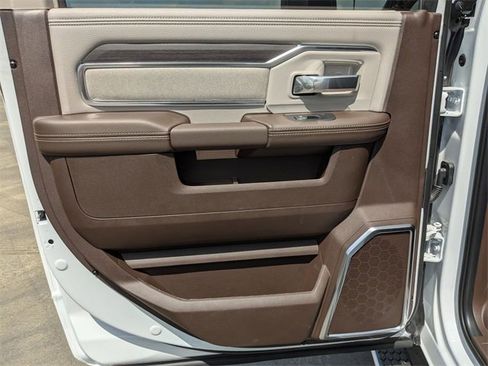 New 2025 RAM 2500 Laramie image 28
