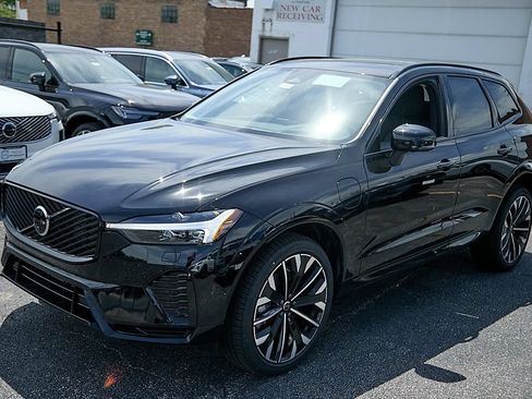New 2026 Volvo XC60 T8 Ultra w/ Climate Package AWD/4WD image 6