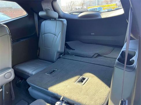 Used 2024 Buick Enclave Premium image 15