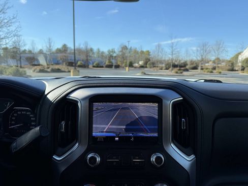 Used 2019 GMC Sierra 1500 SLT image 26