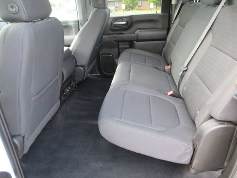 Certified 2022 Chevrolet Silverado 2500 LT w/ Convenience Package AWD/4WD image 17