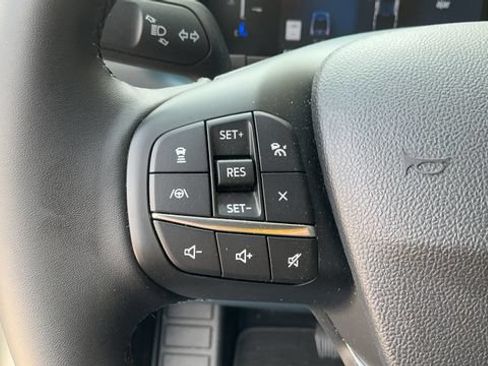 Used 2025 Ford Maverick Lariat AWD/4WD image 12