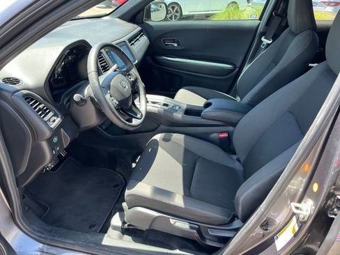 Used 2022 Honda HR-V Sport image 2