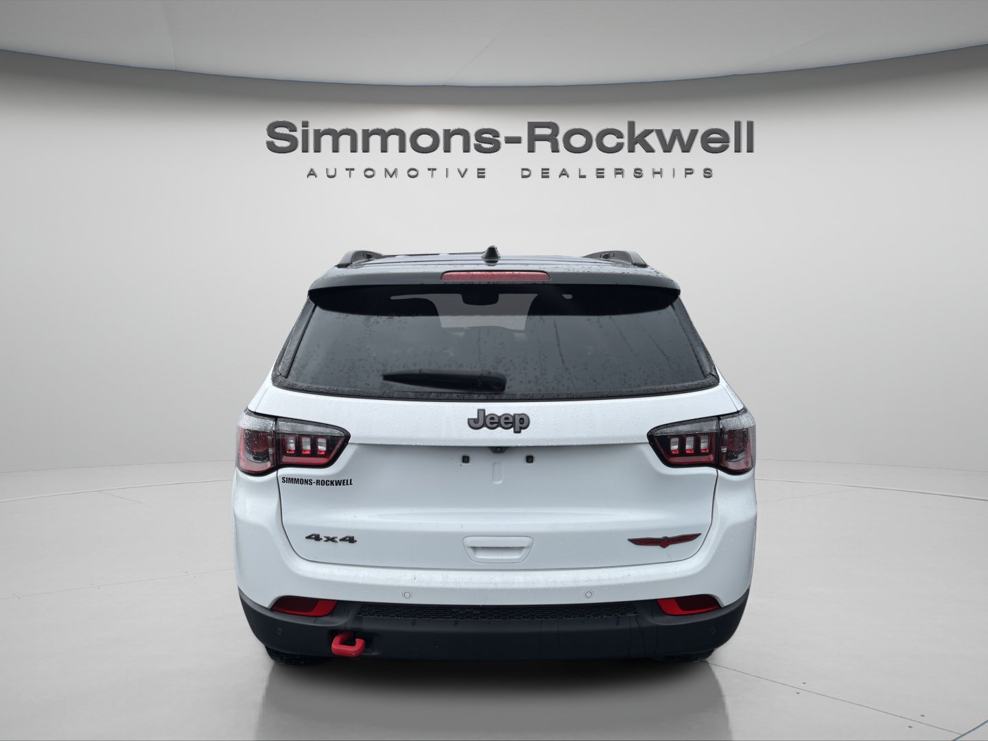 Used 2025 Jeep Compass Trailhawk AWD/4WD image 4