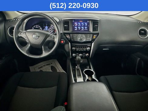 Used 2018 Nissan Pathfinder SV image 25
