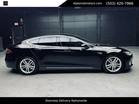 Used 2015 Tesla Model S 70D AWD/4WD image 8