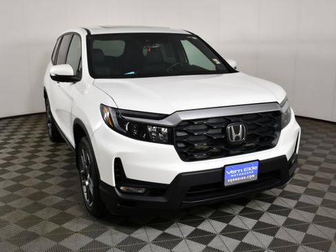 Certified 2023 Honda Passport EX-L image 3