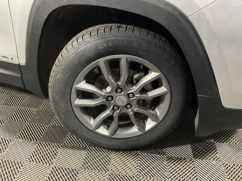 Used 2022 GMC Terrain SLT image 36