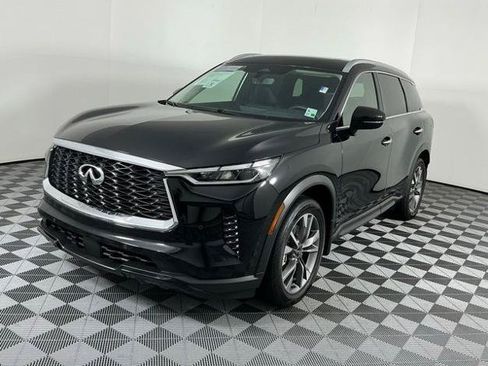 Certified 2025 INFINITI QX60 Luxe FWD image 3