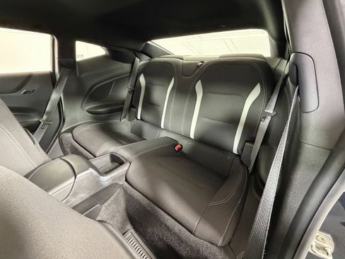 Used 2021 Chevrolet Camaro LT image 8