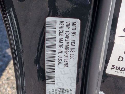 Certified 2023 Jeep Cherokee Altitude Lux image 33