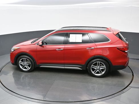 Used 2017 Hyundai Santa Fe Limited image 35
