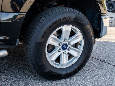 Used 2015 Ford F150 XLT w/ Equipment Group 301A Mid image 8