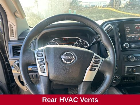 Used 2024 Nissan Titan SV w/ SV Convenience Package image 12