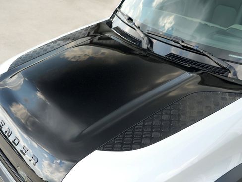 Used 2023 Land Rover Defender 110 X image 63