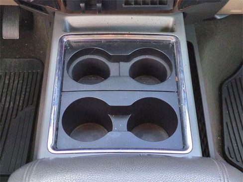 Used 2014 Ford F250 Lariat w/ Lariat Ultimate Package image 19