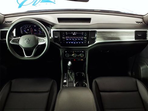 Used 2022 Volkswagen Atlas Cross Sport SE image 13