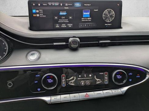 Used 2022 Genesis GV70 2.5T w/ Sport Prestige Package AWD/4WD image 12