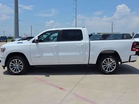 Used 2024 RAM 1500 Laramie AWD/4WD image 5