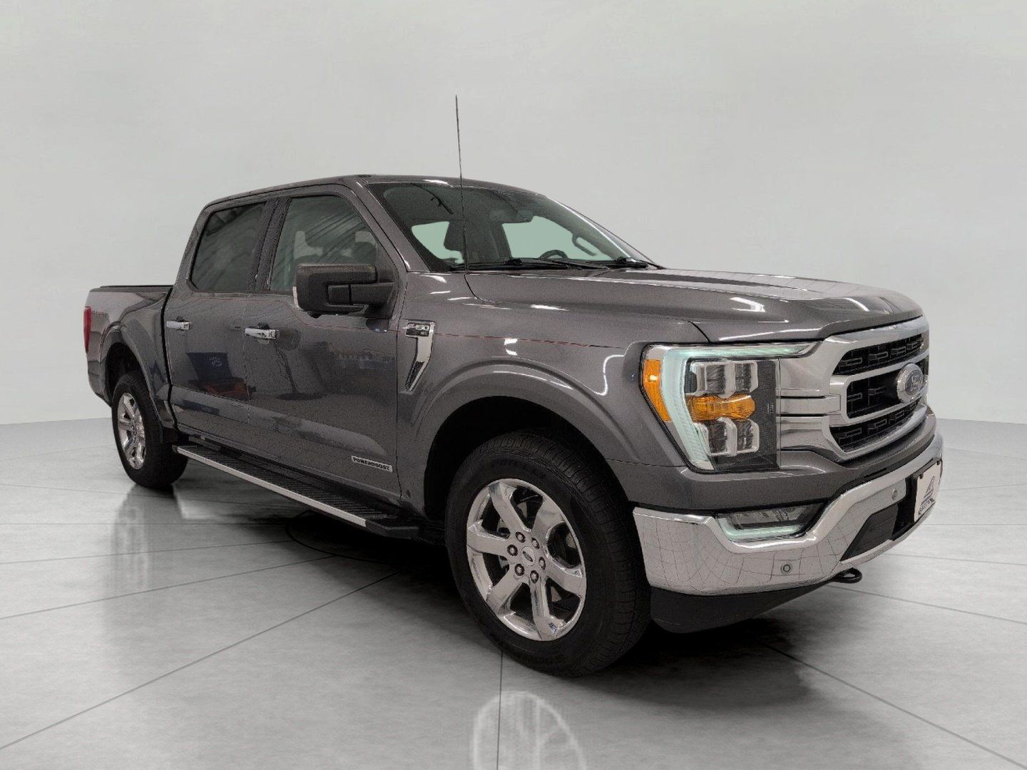 Used 2022 Ford F150 XLT w/ Equipment Group 302A High AWD/4WD image 1