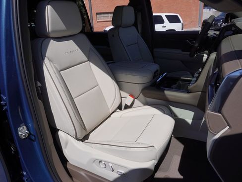 New 2026 GMC Yukon XL Denali w/ Sun & Power Step Package image 13