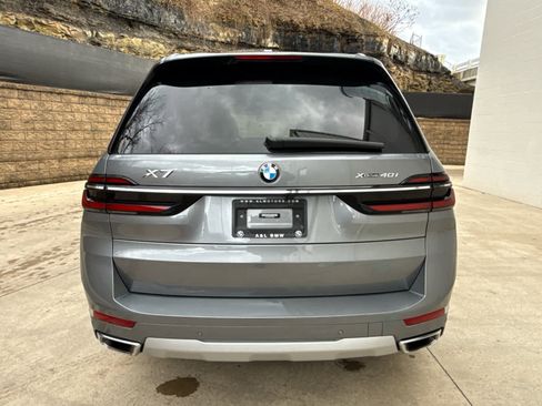 Certified 2023 BMW X7 xDrive40i w/ Premium Package image 4