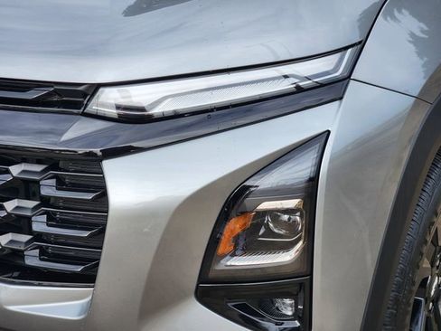 Used 2026 Chevrolet Equinox LT w/ Midnight Edition FWD image 9