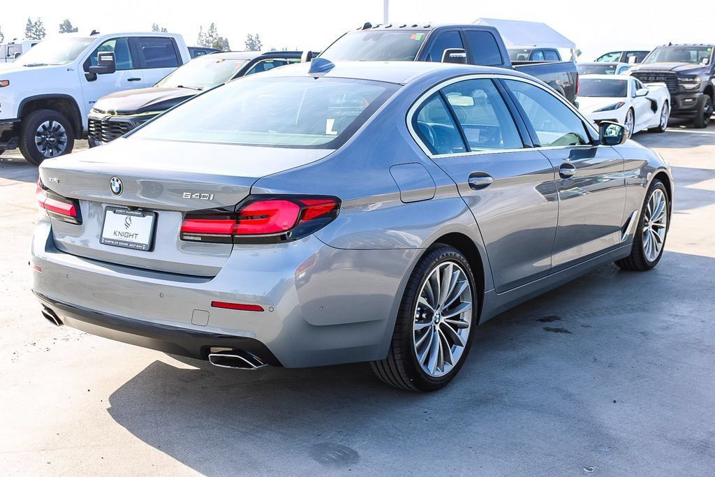 Used 2023 BMW 540i xDrive w/ Premium Package AWD/4WD image 9