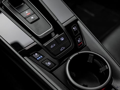 Used 2024 Porsche 911 Carrera w/ Premium Package image 51