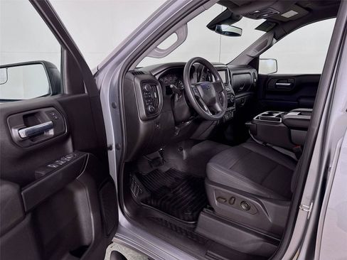 Used 2023 Chevrolet Silverado 1500 Custom w/ Rally Edition AWD/4WD image 3
