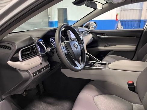 Used 2023 Toyota Camry LE image 22