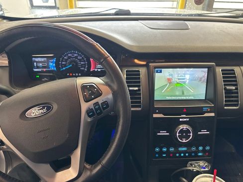 Used 2019 Ford Flex Limited FWD image 4