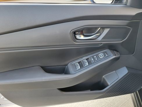 Used 2023 Honda Accord Sport image 18