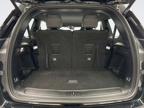 Used 2023 Jeep Grand Cherokee L Laredo image 22