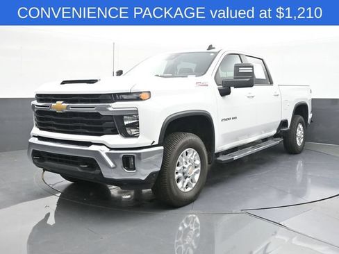 Used 2024 Chevrolet Silverado 2500 LT AWD/4WD image 4