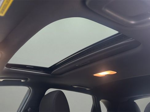 Used 2022 Hyundai Kona N Line w/ Tech Package image 17