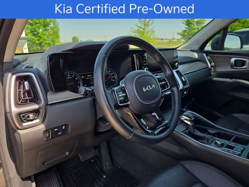 Certified 2023 Kia Sorento X-Line EX AWD/4WD image 2