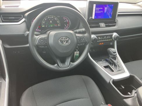 Used 2024 Toyota RAV4 LE FWD image 16