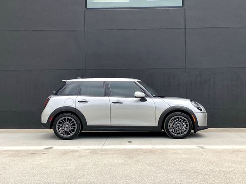 New 2026 MINI Cooper S FWD image 5