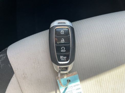 Used 2024 Hyundai Venue SEL FWD image 23