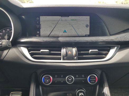 Used 2022 Alfa Romeo Stelvio Sprint image 8